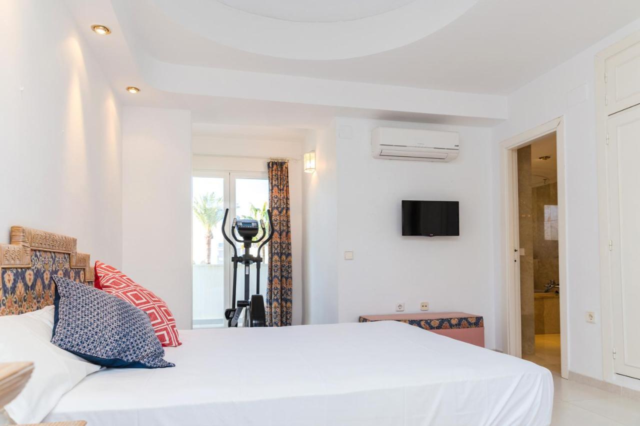 Oasis Club II Triplex Apartment By Rock Rentals ฮาเวอา ภายนอก รูปภาพ