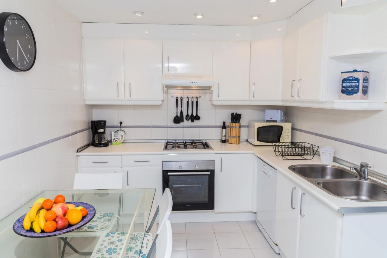 Oasis Club II Triplex Apartment By Rock Rentals ฮาเวอา ภายนอก รูปภาพ